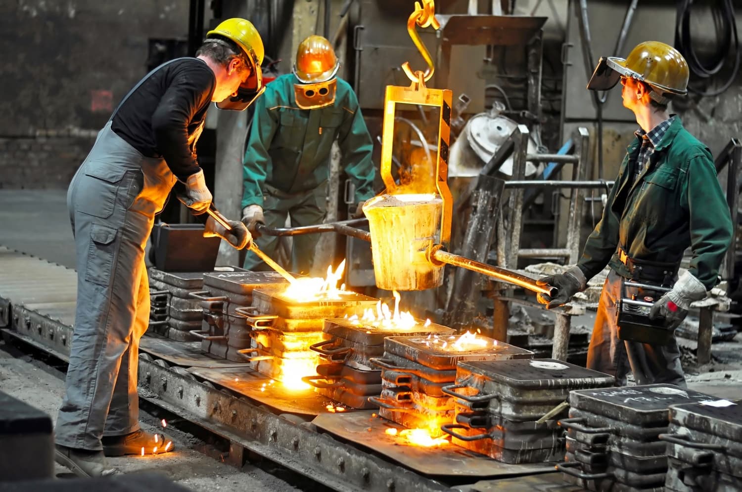 Molten metal die casting operation in an automotive supplier plant